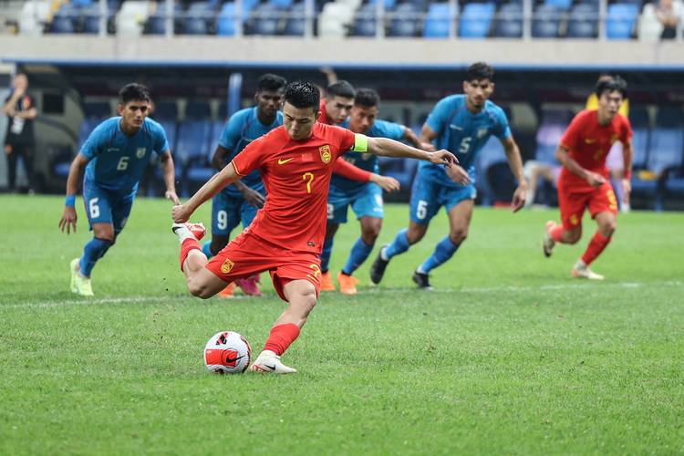 中国国奥男足vs印度比赛直播